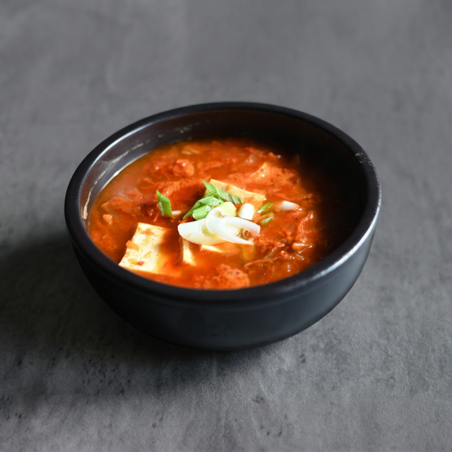 S27 Kimchi Jjigae.