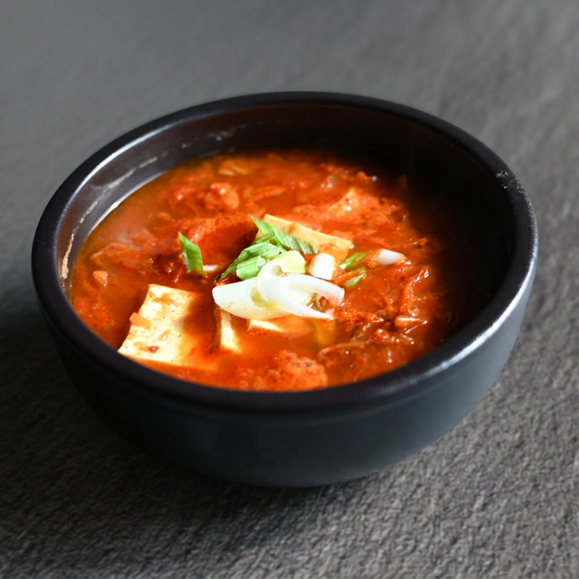 S27 Kimchi Jjigae.